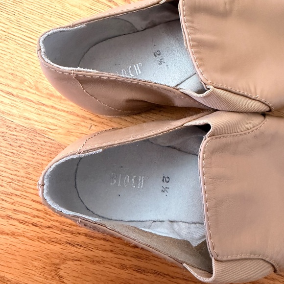 NWOT BLOCH Childrens Leather Elasta Jazz Booties (Size 2.5) - Picture 3 of 9